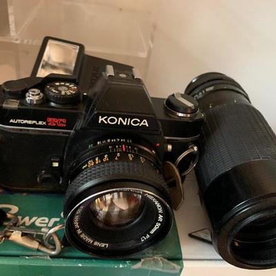Konica camera w/lens + case 