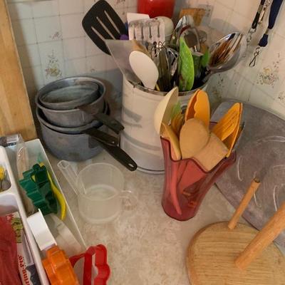 Kitchen utensil lot 2