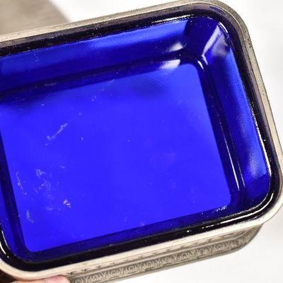 Lot 5: Japanese vintage box with blue glass insert