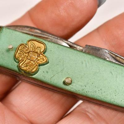 Lot 23: Girl Scouts and Boy Scouts Pair of Vintage Pocketknifes