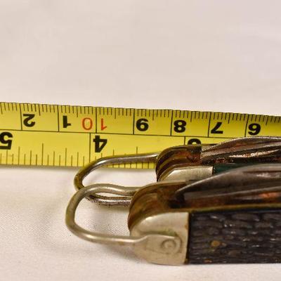 Lot 23: Girl Scouts and Boy Scouts Pair of Vintage Pocketknifes