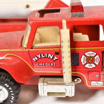 Lot 39:  NYLINT vintage fire truck Hook-N-Ladder Toy 