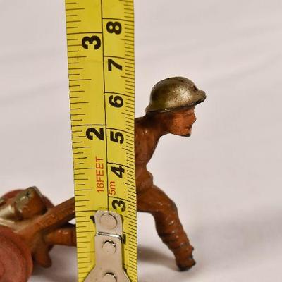 Lot 47: Vintage Manoil Barclay Toy Army Lead Solider