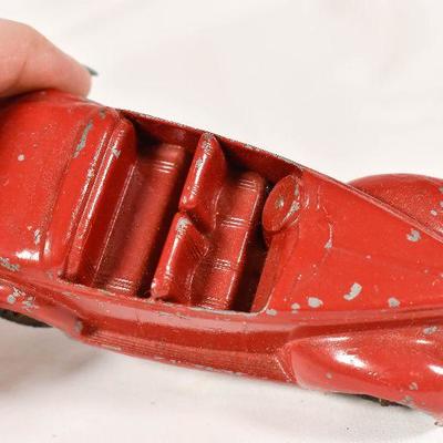 Lot 51: Red Tootsietoy car Vintage