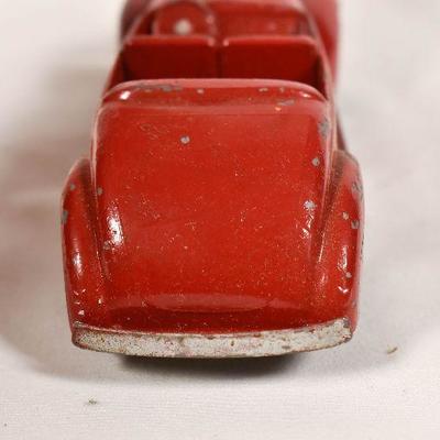 Lot 51: Red Tootsietoy car Vintage