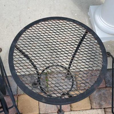 Coiled chairs and table 