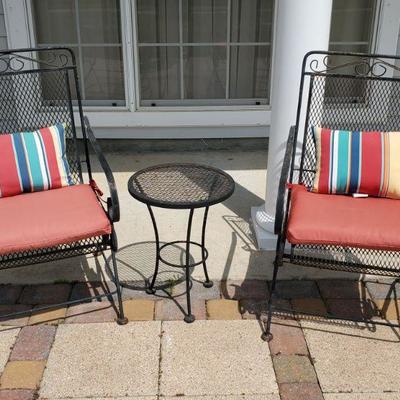 Coiled chairs and table 