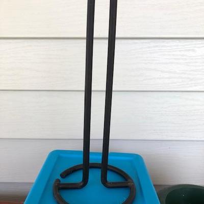 Black Paper Towel Holder