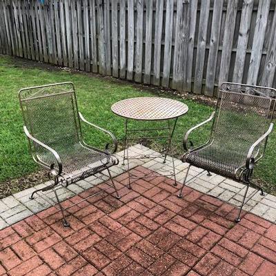 2 Coil Rockers & Table