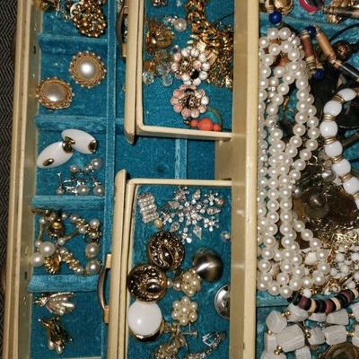 Vintage Jewelry box and Jewelry 