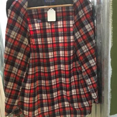 Lot 38  Vintage Pendleton  Pearl Snap shirt 