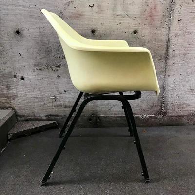 Lot 58  Yellow Mid Century Fiberglass chair