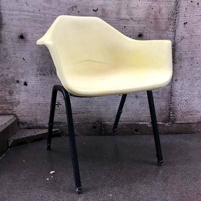 Lot 58  Yellow Mid Century Fiberglass chair