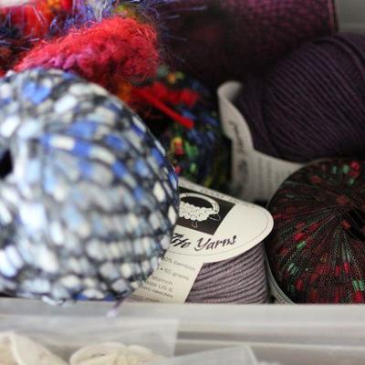 Lot 39 Knitting & Sewing Items
