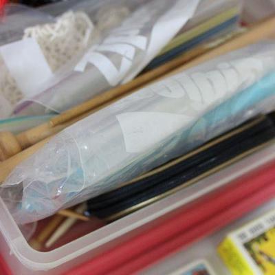 Lot 39 Knitting & Sewing Items