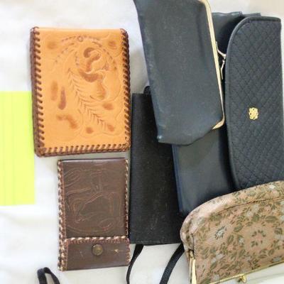 Lot 40 Wallets and Purse