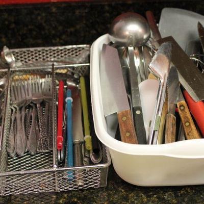 Lot 66 Flatware & Knives