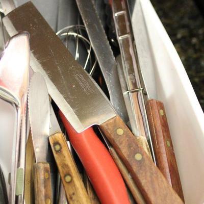 Lot 66 Flatware & Knives