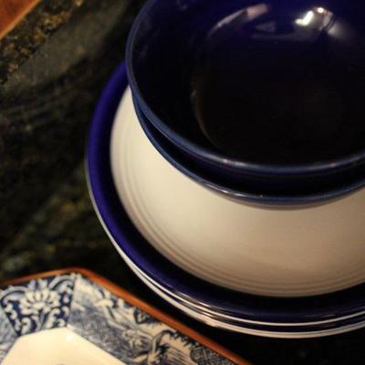 Lot 76 Blue Kitchenware