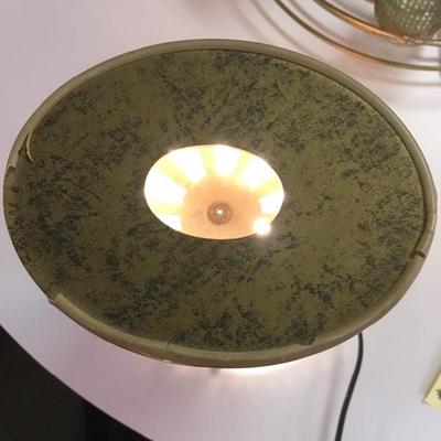 Lot 84  Seattle World's Fair 1964 rotating table Lamp