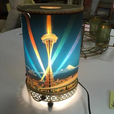 Lot 84  Seattle World's Fair 1964 rotating table Lamp