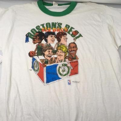 Lot 90  Vintage 1986 Boston Celtics tee 