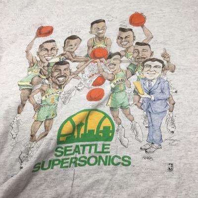 Lot 92  Seattle Super Sonics Vintage tee