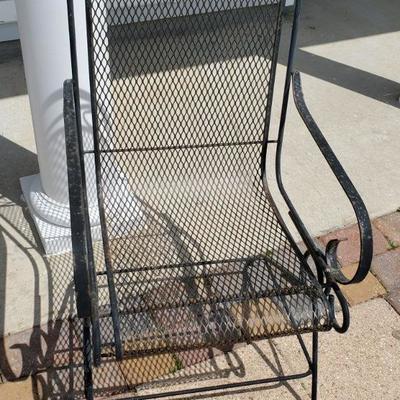 Coiled chairs and table 