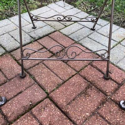 2 Coil Rockers & Table