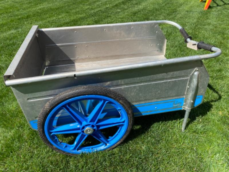 Foldable metal outdoor cart