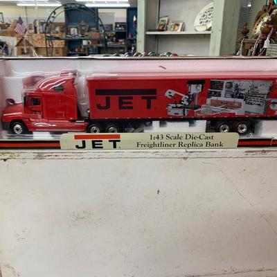 Jet 1:43 truck bank new in box 