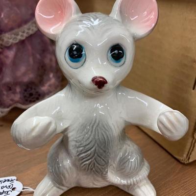 Japan made ceramic mouse jewelry holder 