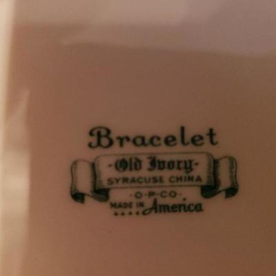 Syracuse Old Ivory Bracelet China Set