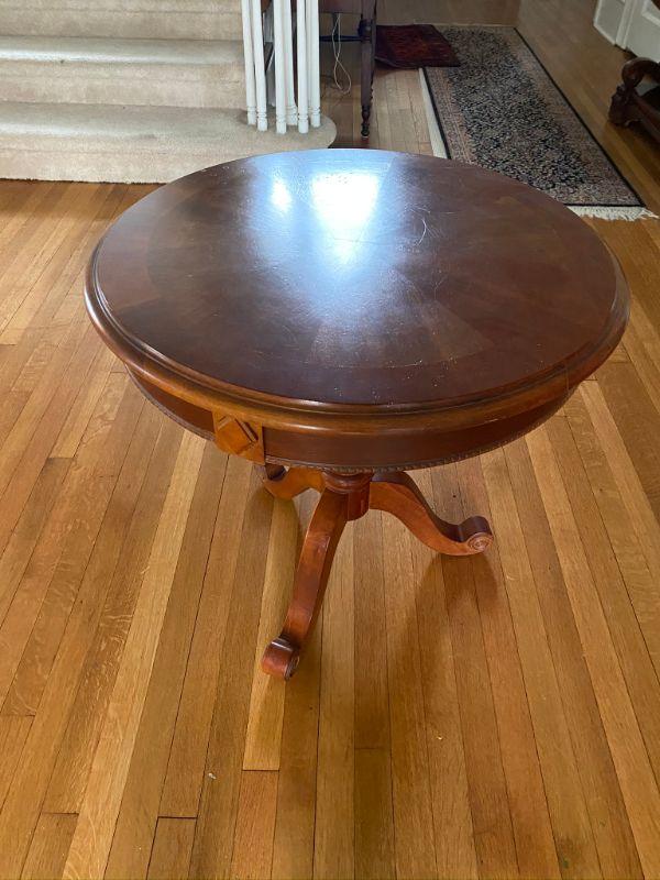 Antique round table