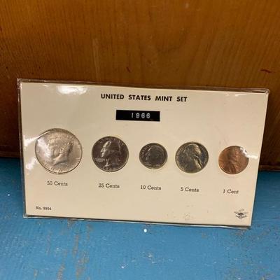 1966 US Mint 1966 coin set 