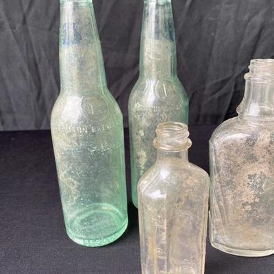 Various Old Glass Bottles Lot 579