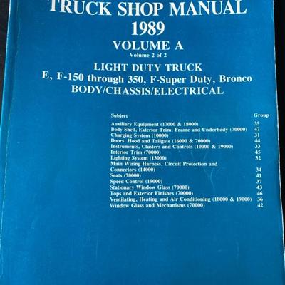 Vintage Car Manuals (8) Lot 596