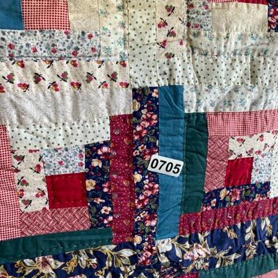 Cream/Red/Blue Large Center Square Quilt/Back Solid Cream (some staining)88x94-Lot 705