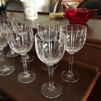 8 wine glasses