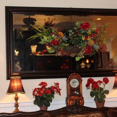 Beveled mirror