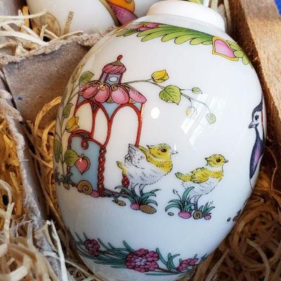 Lot7: 3 Hutschenreuther Eggs, 2 Bisque Bunnies, Painted Glass egg