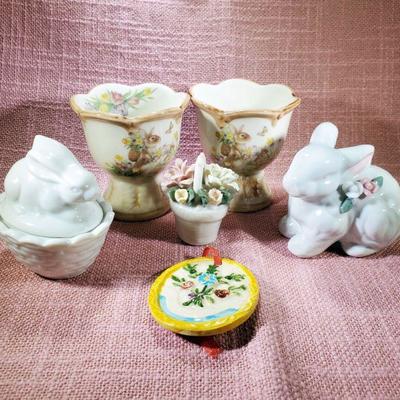 Lot 10: Cute set of Easter small