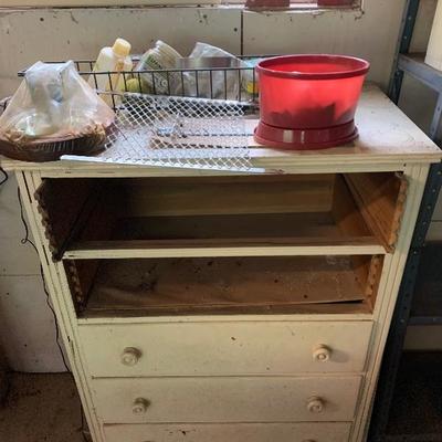 Dresser and stuff on top lot 