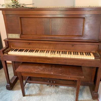 Player Piano with bench 