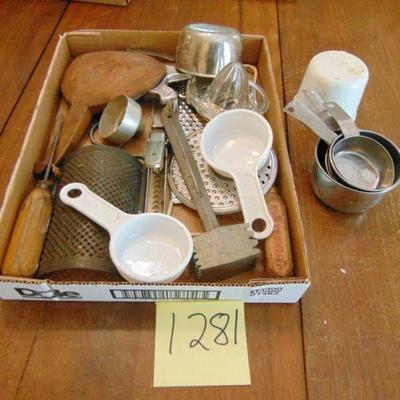 1280, 1281  Old kitchen items