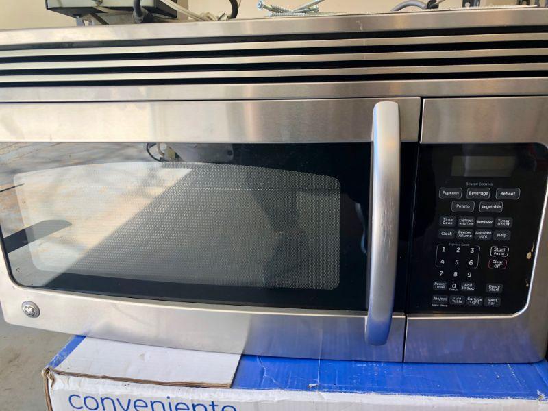 GE Spacemaker Microwave