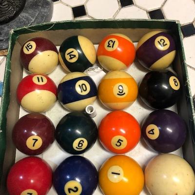 Pool table balls - whole set 