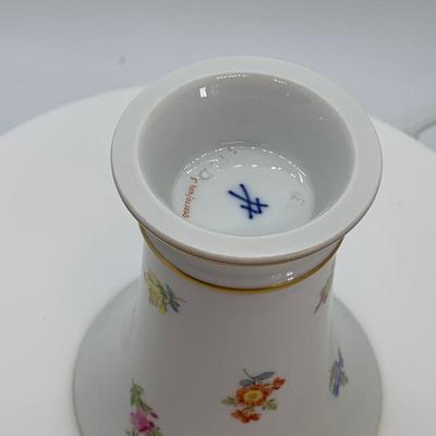 Meissen Antique 6” scattered flowers pattern hand painted porcelain flared vase 