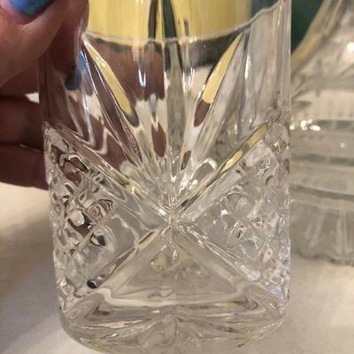 Crystal glass decanter with 2 glasses 