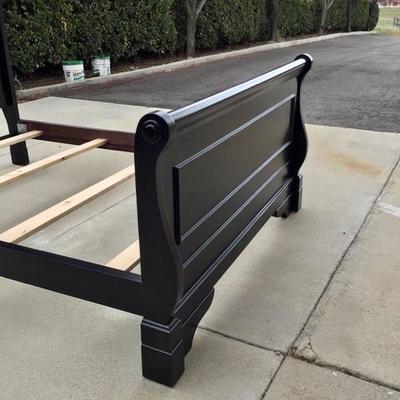 Full size bed 